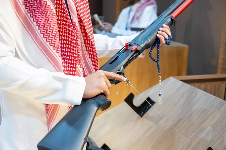 600 قطعة سلاح صيد متنوعة بمعرض الصقور والصيد السعودي الدولي 2025