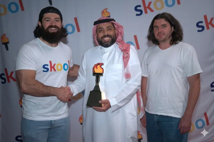 إنجاز سعودي عالمي.. “خلك فاهم” يتصدر الأول في منصة سكول العالمية بين 171 ألف مجتمع